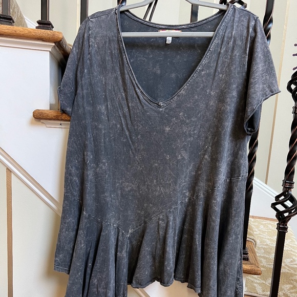 Anthropologie Tops - Anthropologie  Sri and Ali Asymmetrical Gray Peplum Top Women's Size L